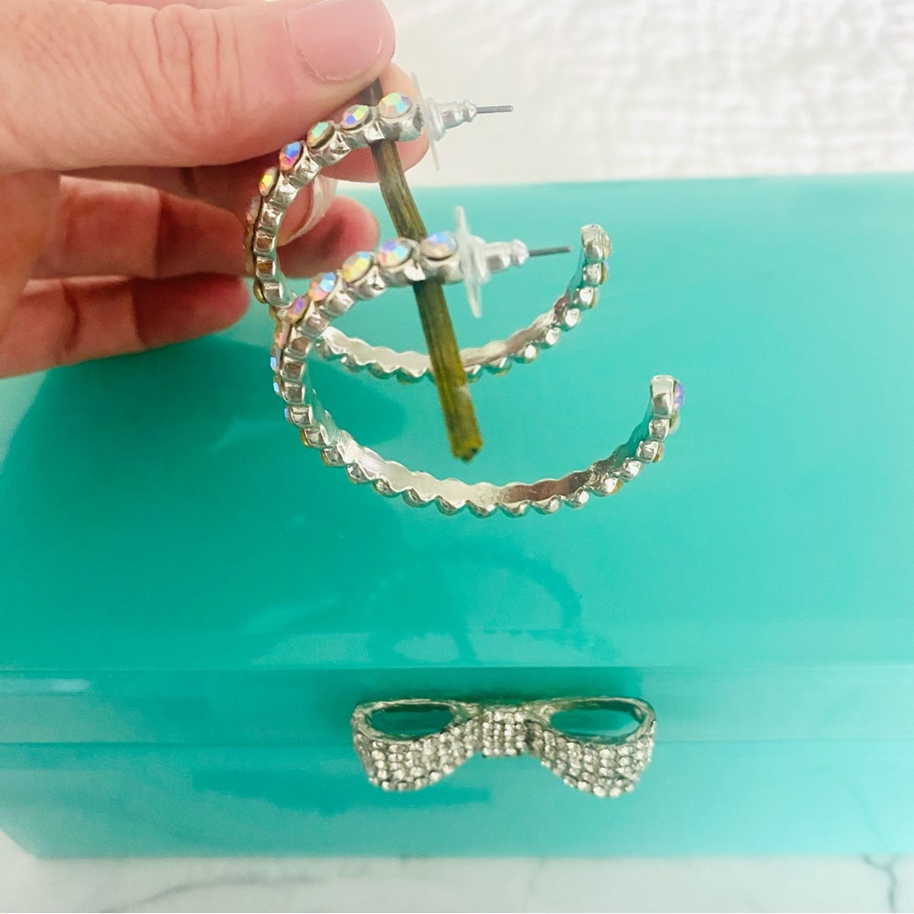 💕Pretty Crystal Rhinestone Hoop Earrings - Picture 9 of 12